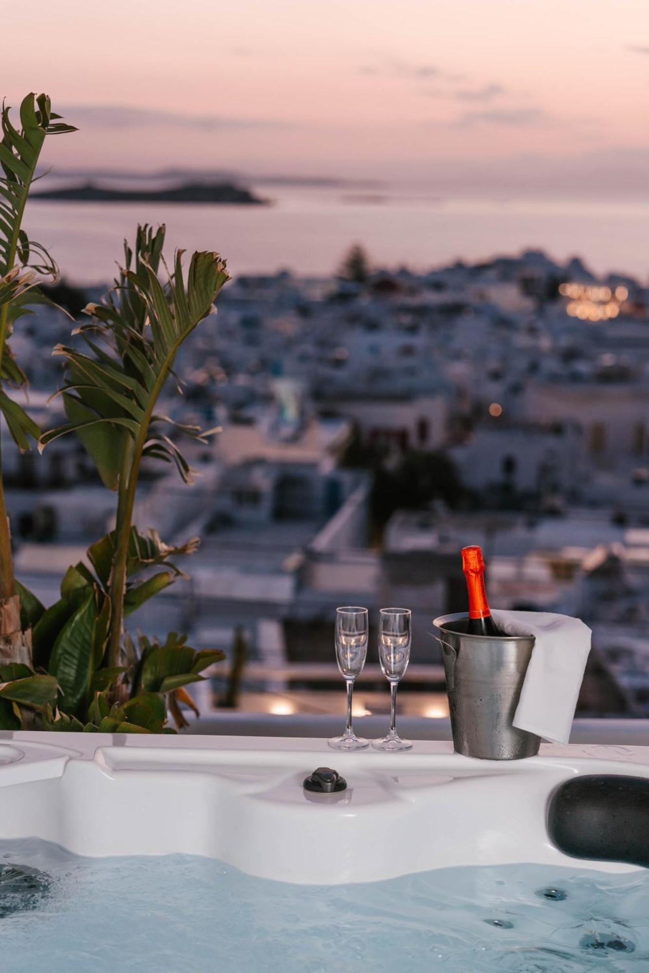 Legends In Town, By Mykonos High Aparthotel Mykonos Town Eksteriør bilde
